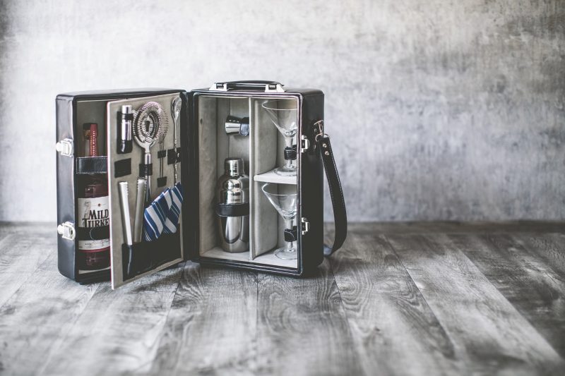 Manhattan Two Bottle Cocktail Case w/Barware - 5
